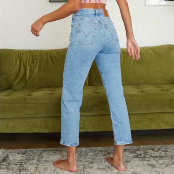 Levi's Denim - Levi’s ribcage ankle straight jeans size 27